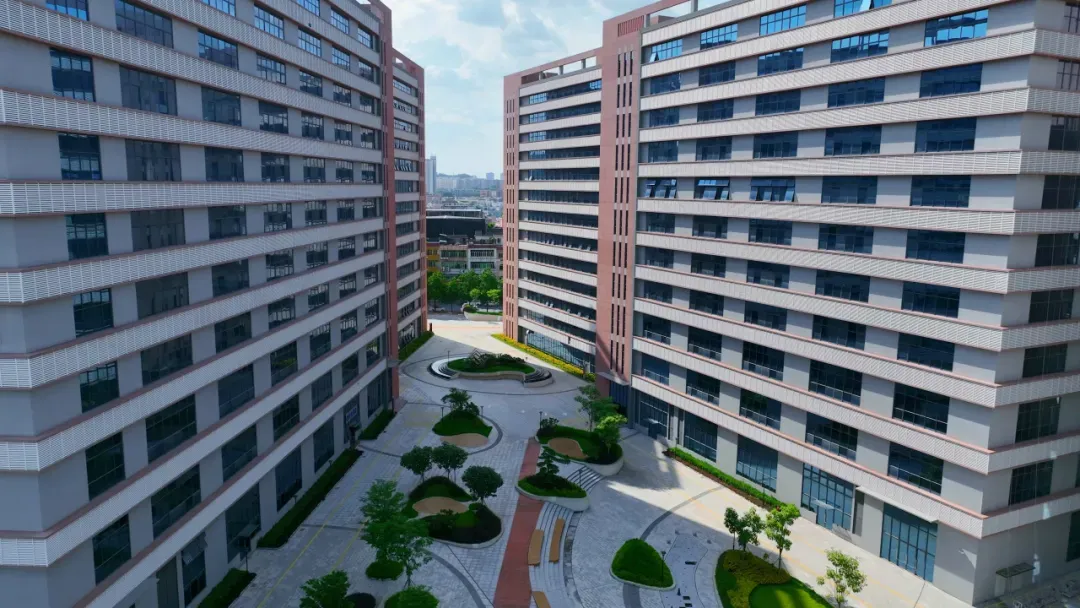 项目巡览 | 广东日芝电梯走进横坑万荣先进智造超“链”工厂，打造高效智能“链”动出行体验