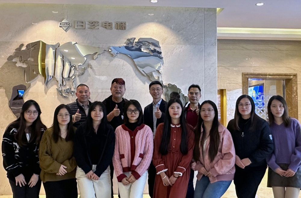 “叻哥”走进广东日芝电梯，探索智能电梯的无限可能